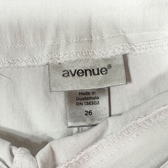 Avenue Plus Size 26 Shorts White Solid High Rise Pull On‎ 12 Inch Stretch 467 - Picture 10 of 11